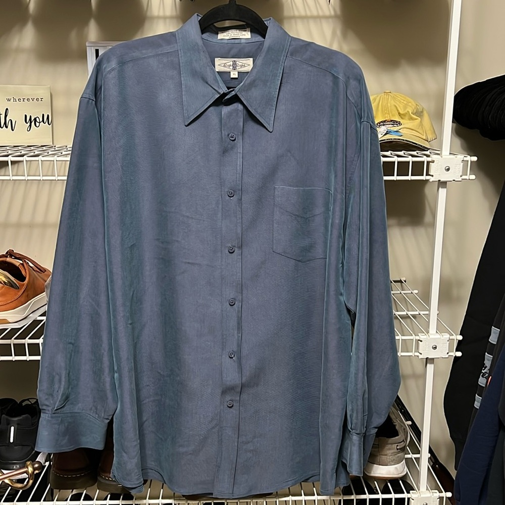 Men’s long sleeve button up